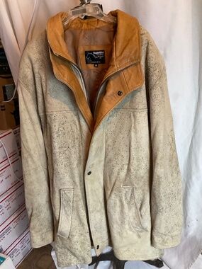 Leather Coat (suede) size 40. M205